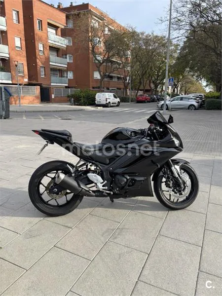 Yamaha R3 – Vista 2