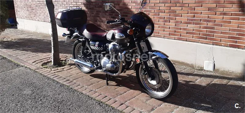 Kawasaki W 650 – Vista 14