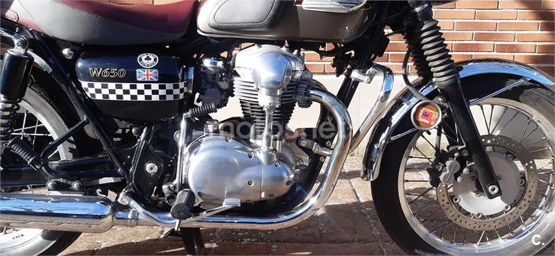 Kawasaki W 650 – Vista 16