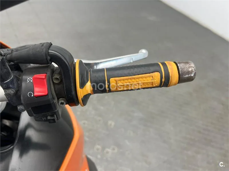 KTM 690 SMC R – Vista 14