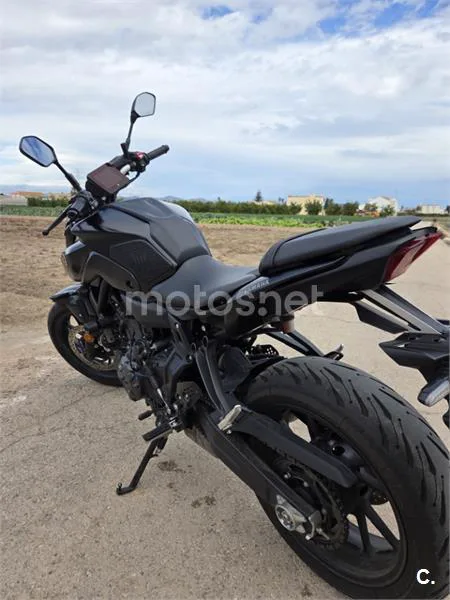 Yamaha MT-07 – Vista 5