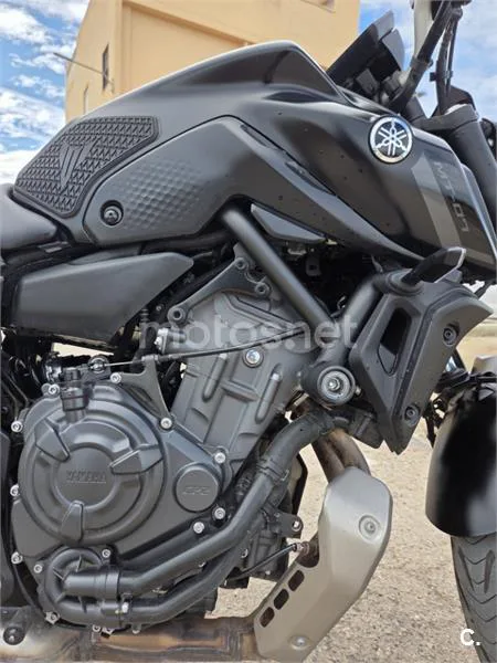 Yamaha MT-07 – Vista 6