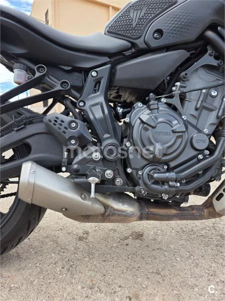 Yamaha MT-07 – Vista 7