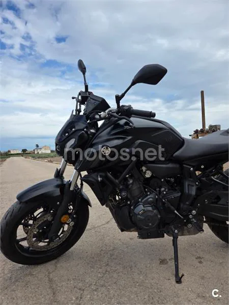 Yamaha MT-07 – Vista 9