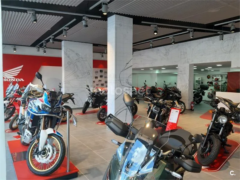 Honda CB 125 R – Vista 23