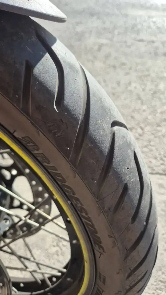 Suzuki V-Strom 1000 - Vista 7