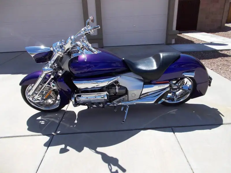 Honda Valkyrie Rune 20.300 € 2005 Lugo - 2