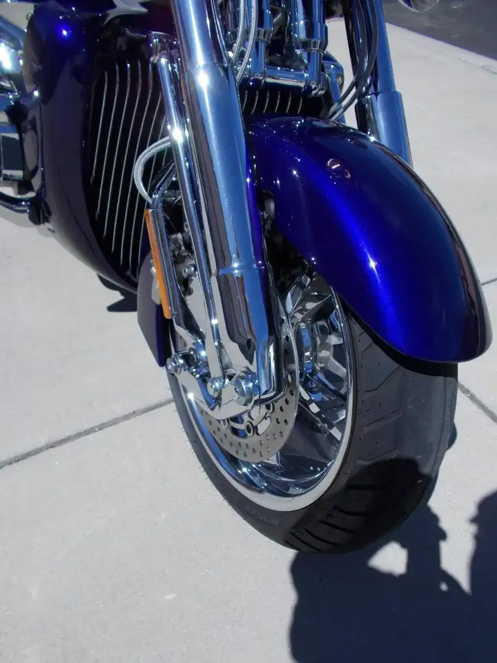 Honda Valkyrie Rune - Vista 3
