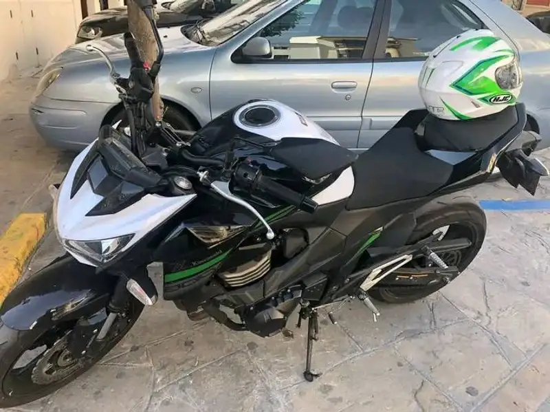 Kawasaki Z800 3500 € 2016 Murcia - 2