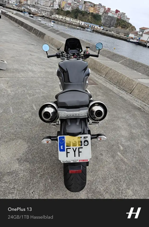 Yamaha MT-01 – Vista 8