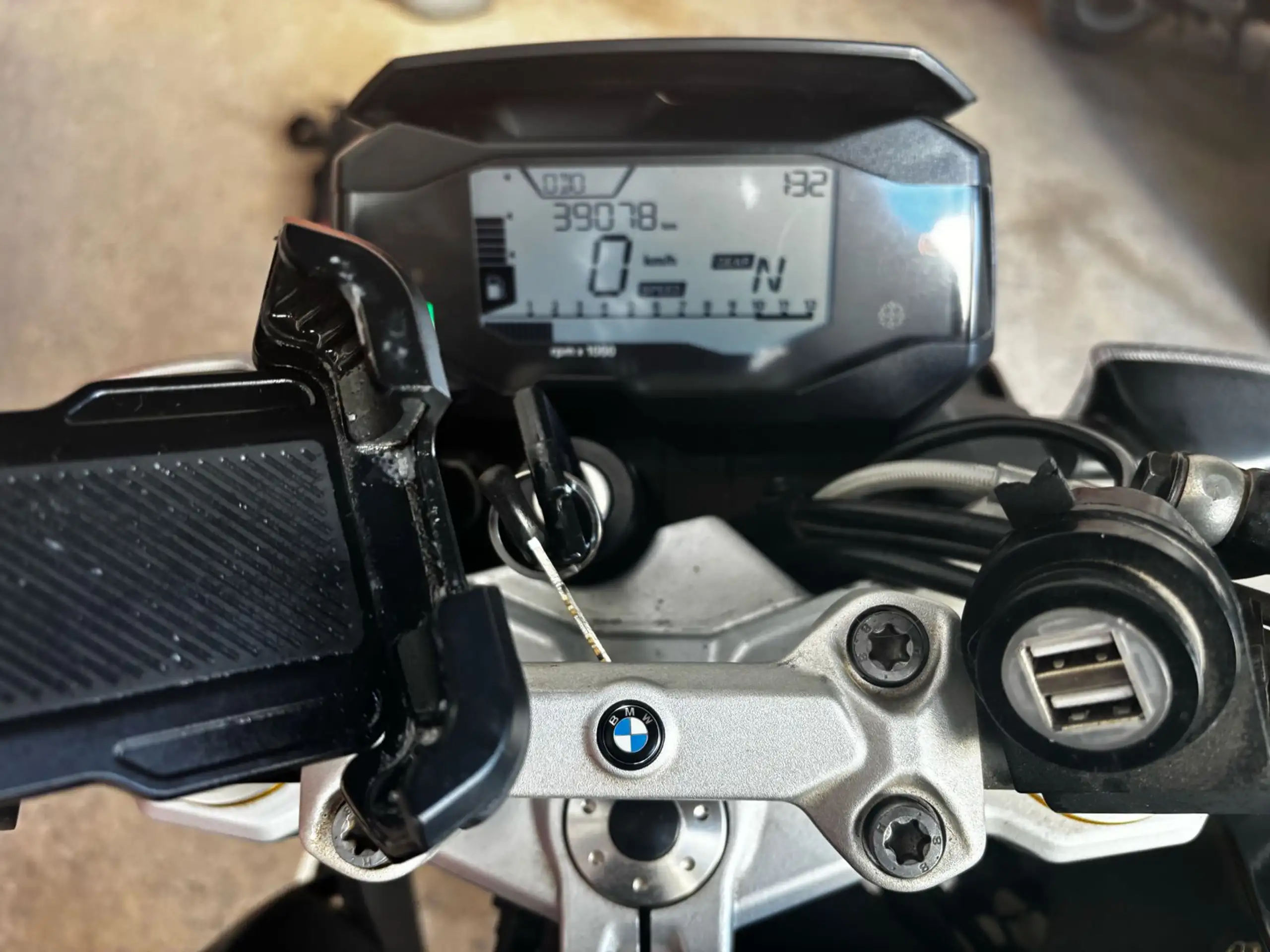 BMW G 310 R – Vista 3