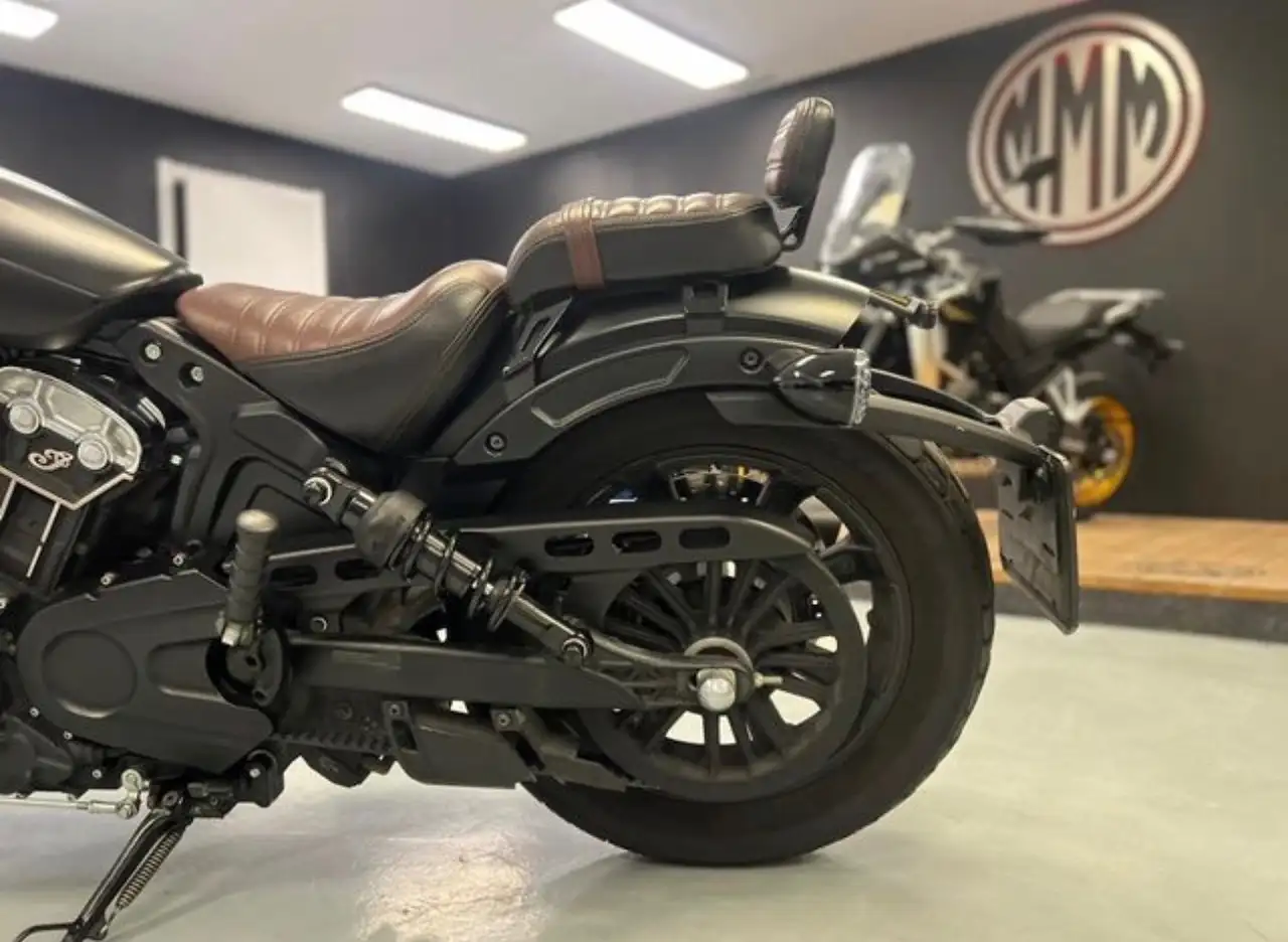 Indian Scout – Vista 8