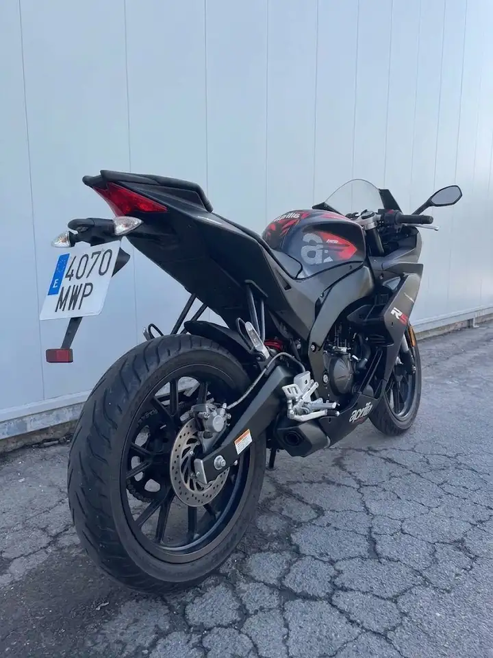 Aprilia RS 125 - Vista 5