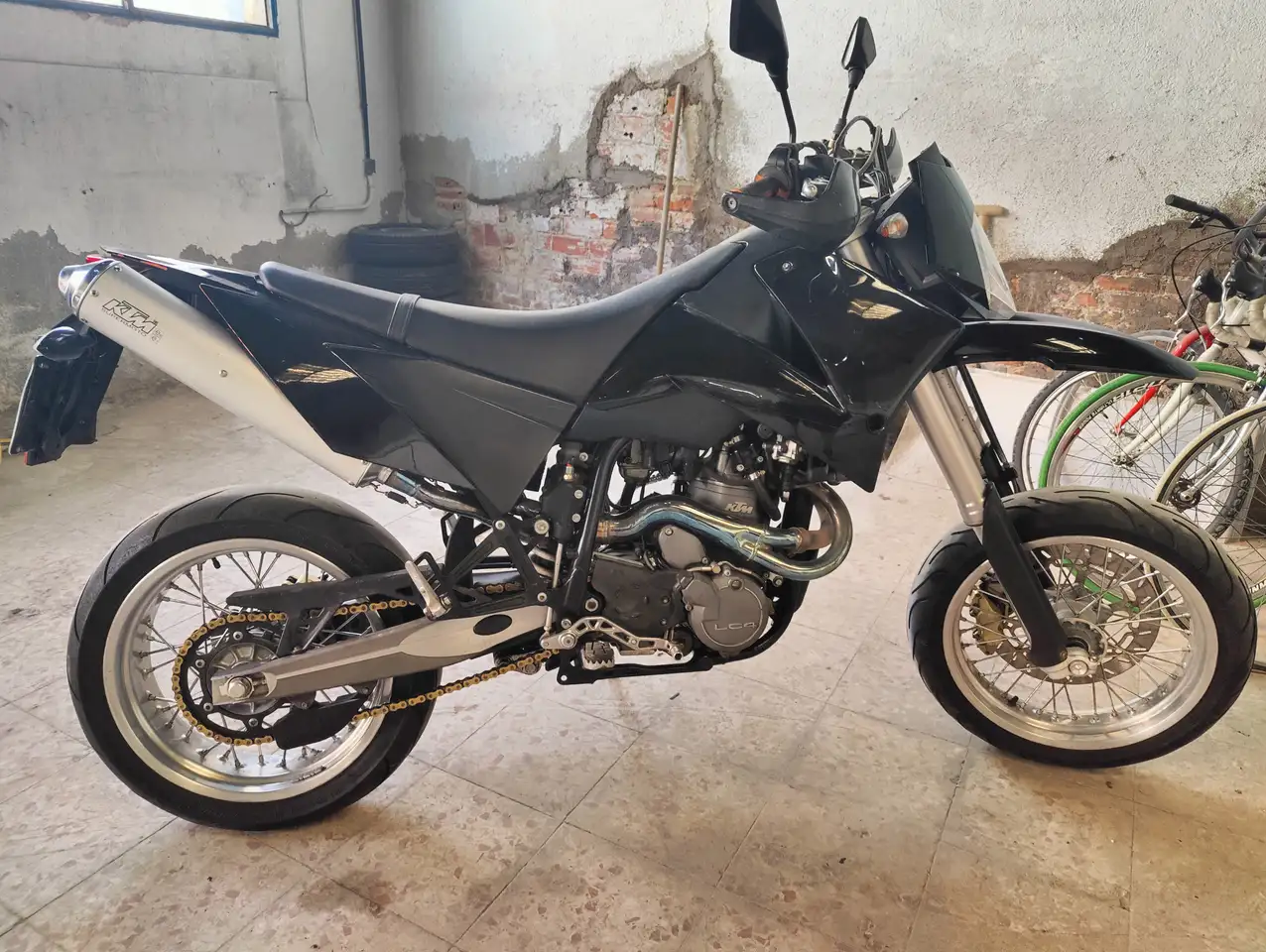 KTM 640 SM – Vista 2
