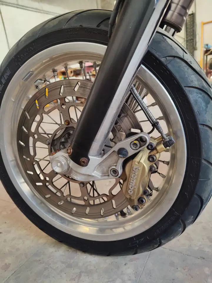 KTM 640 SM – Vista 4