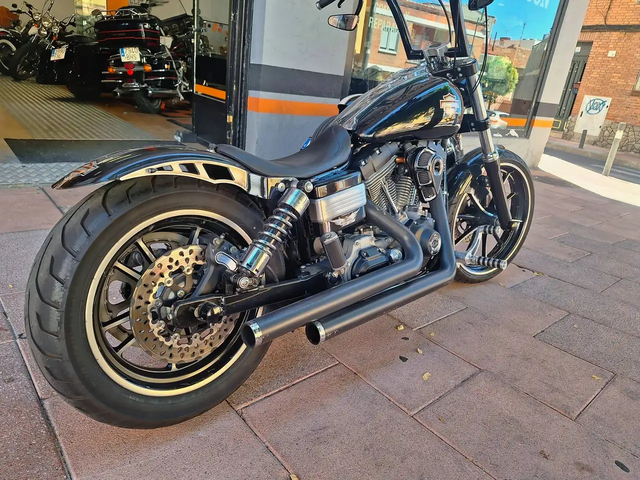 Harley-Davidson Dyna Super Glide - Vista 3