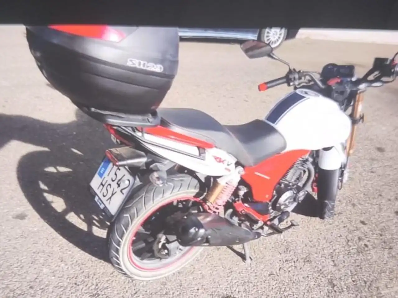 Keeway RKV 125 – Vista 2