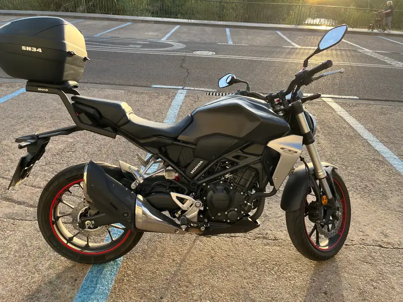 Honda CB 300 3800 € 2018 Badajoz - 2