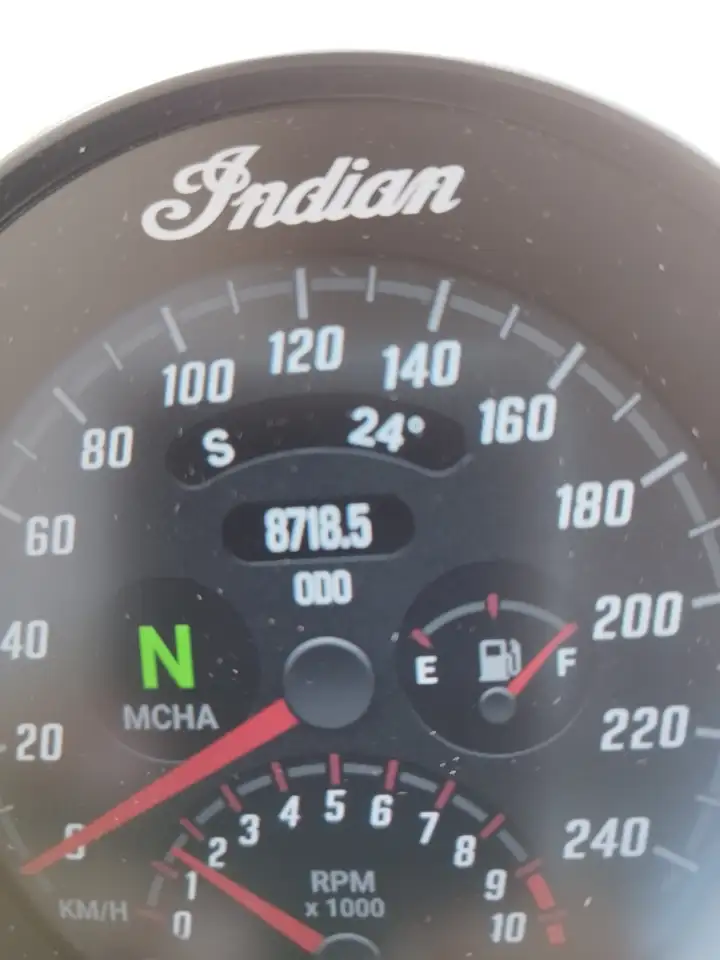 Indian FTR 1200 – Vista 4