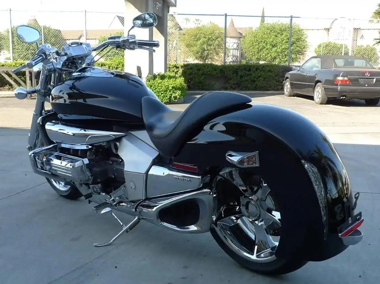 Honda Valkyrie Rune - Vista 17