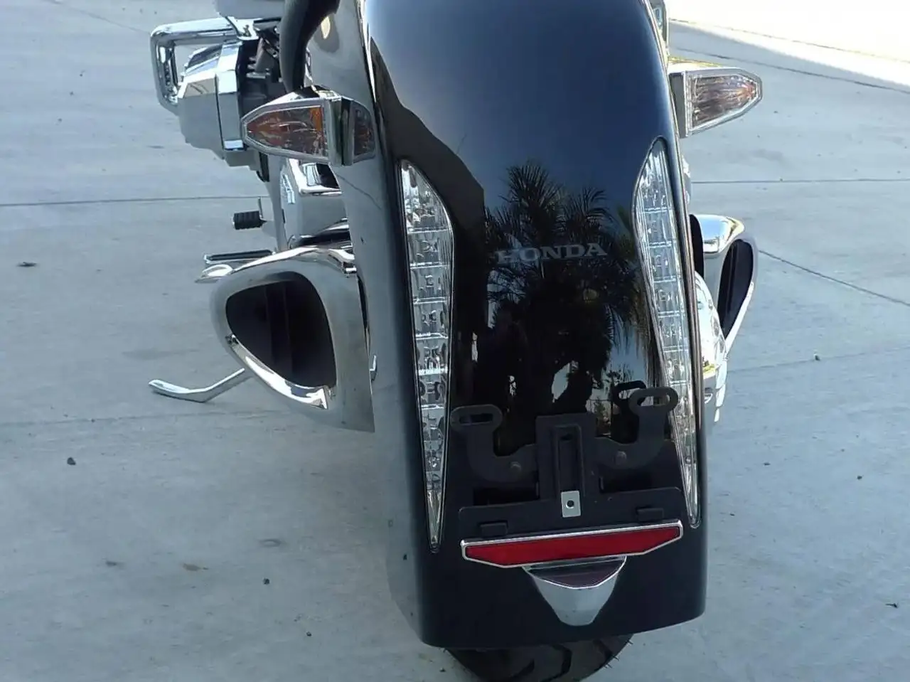 Honda Valkyrie Rune - Vista 3