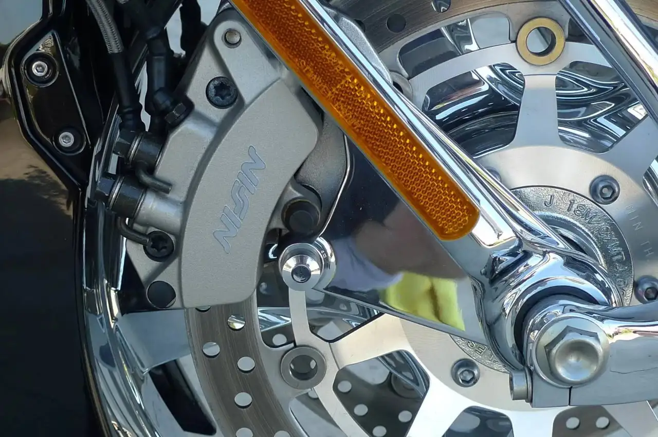 Honda Valkyrie Rune - Vista 8