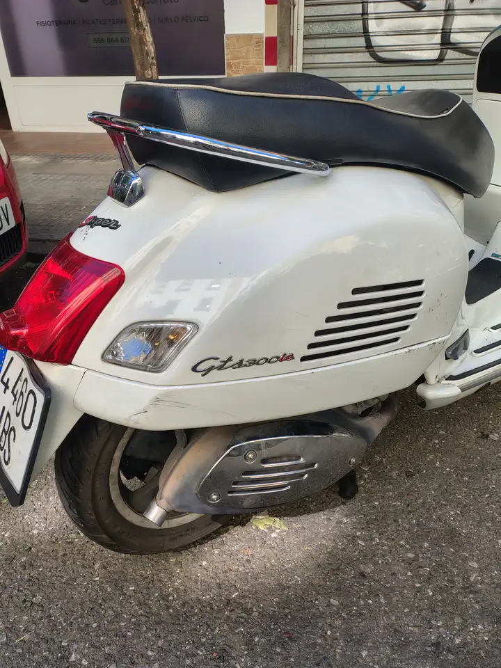 Vespa GTS 300 – Vista 5