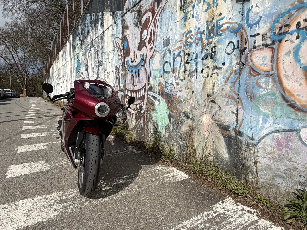 MV Agusta Superveloce 800 – Vista 3