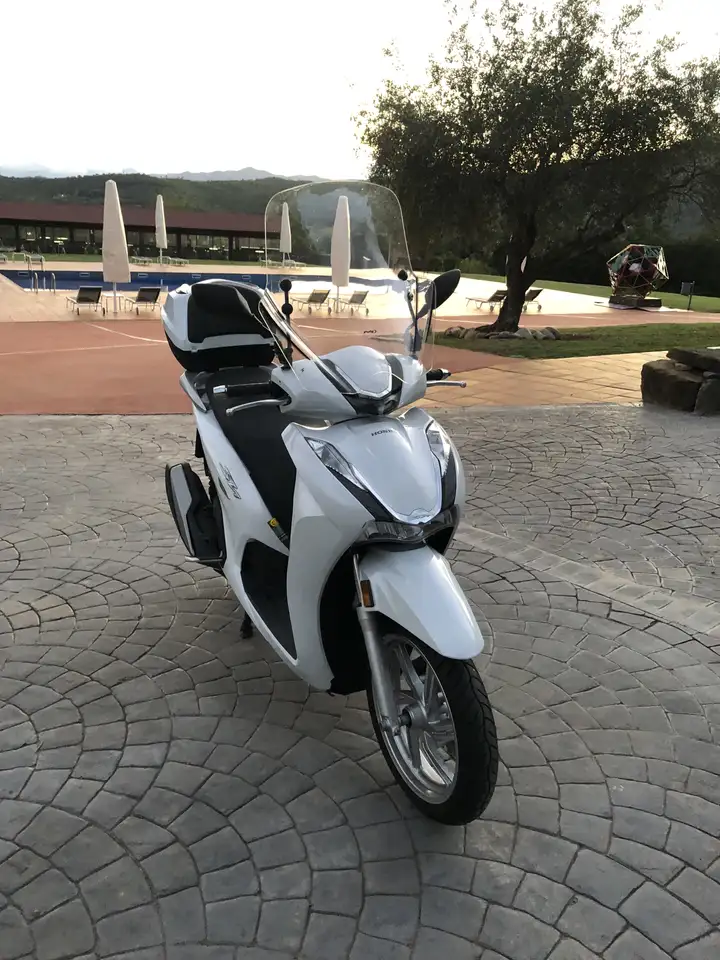 Honda SH 350i – Vista 2