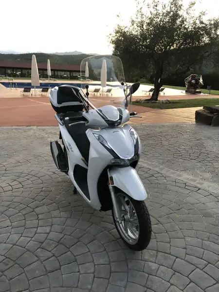 Honda SH 350i 3900 € 2021 Girona - 2