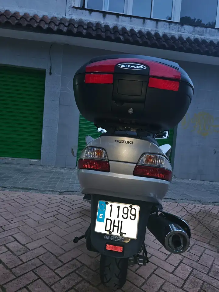 Suzuki Burgman 650 – Vista 4