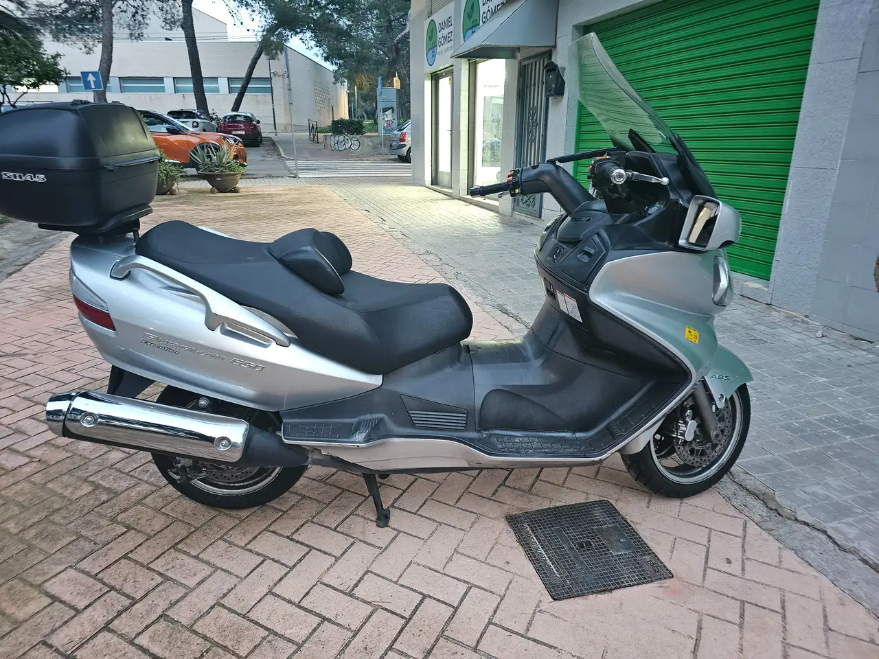 Suzuki Burgman 650 – Vista 7