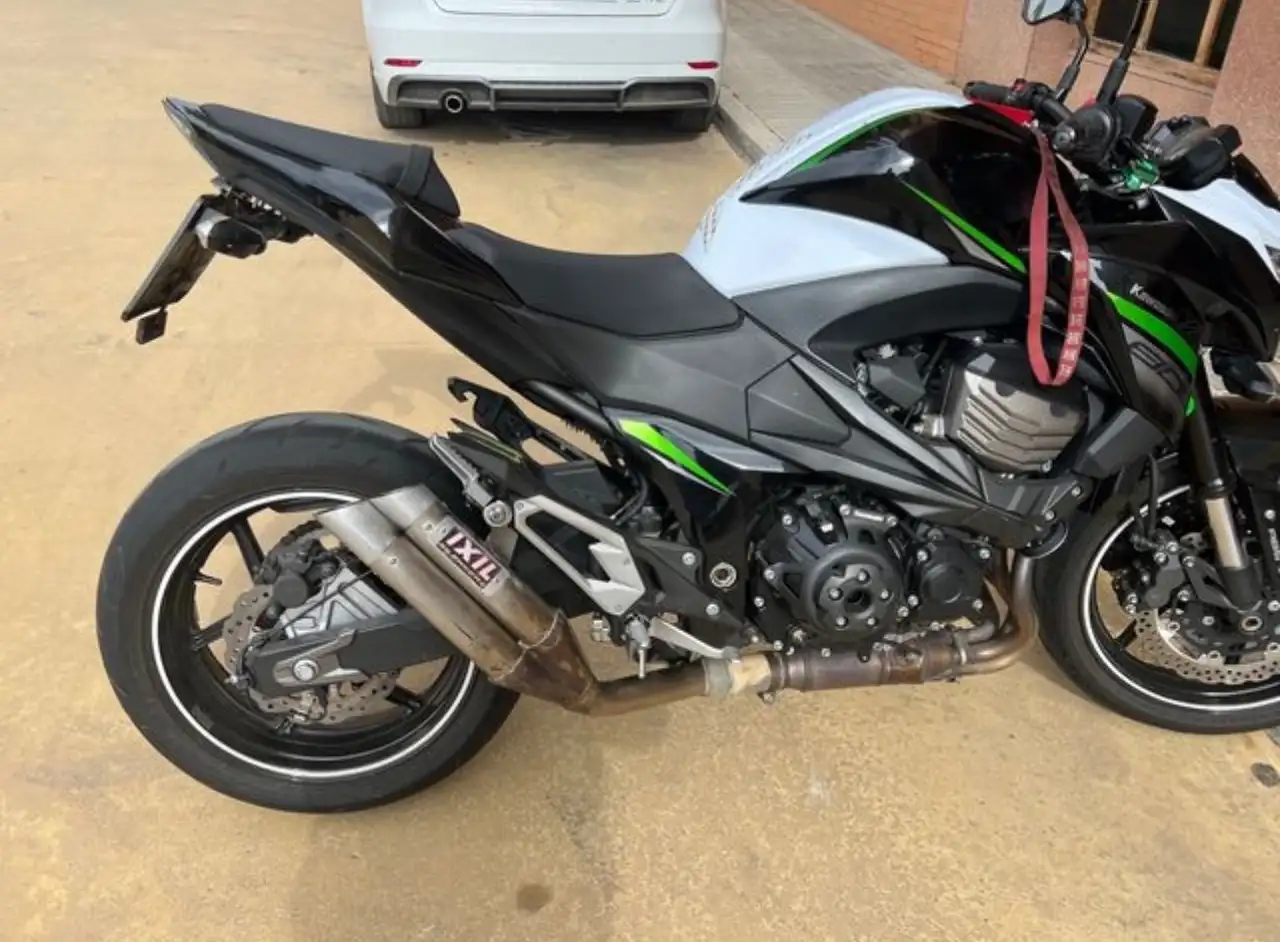 Kawasaki Z800 – Vista 2