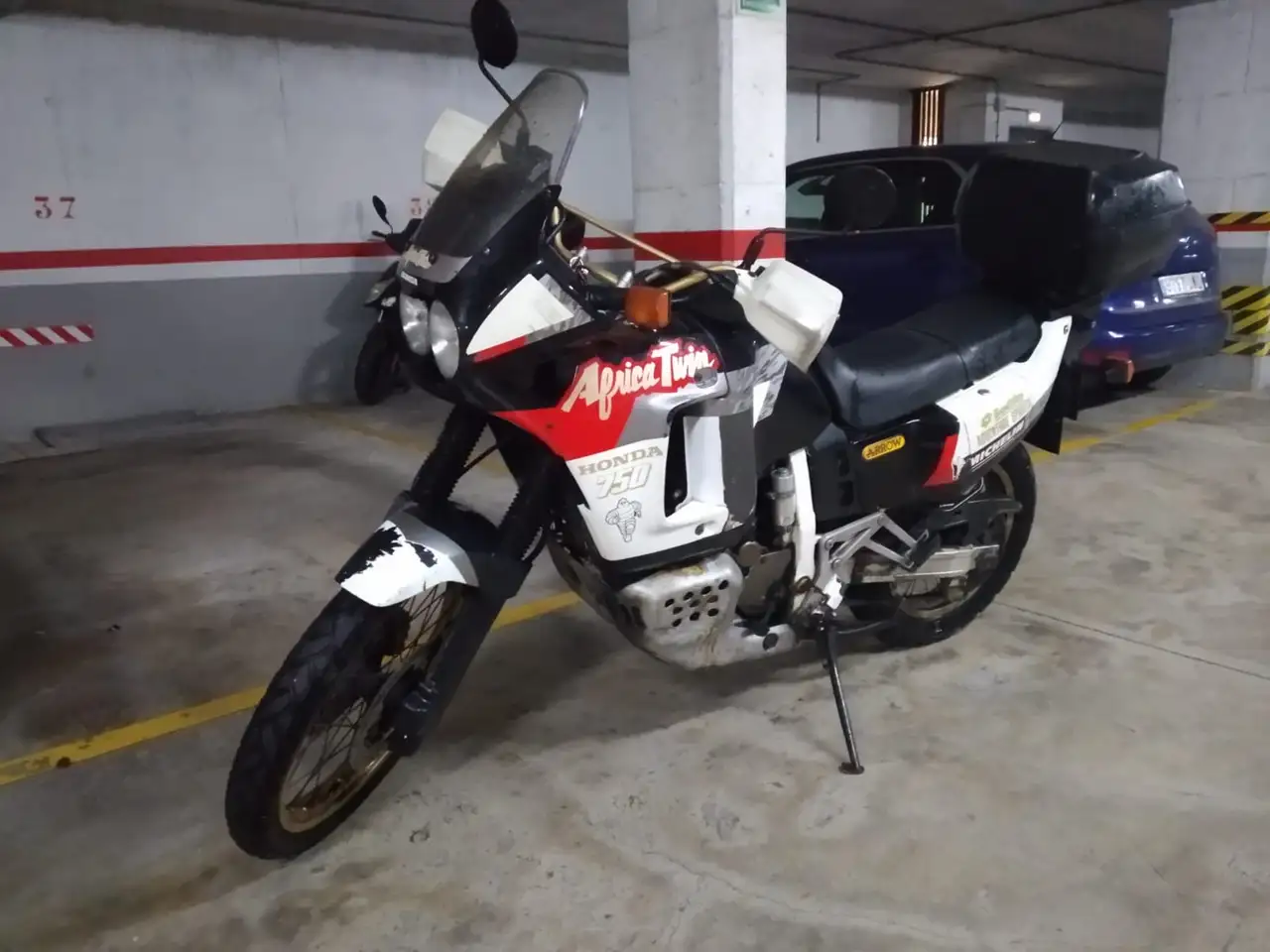 Honda XRV 750 Africa Twin – Vista 3
