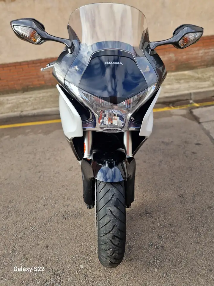 Honda VFR 1200 – Vista 3