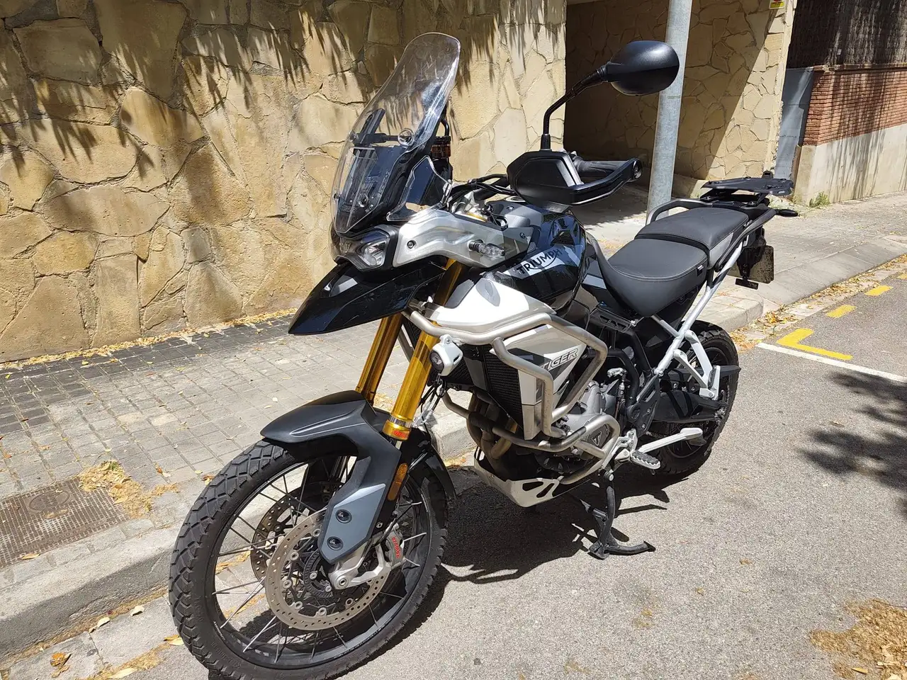 Triumph Tiger 900 - Vista 5
