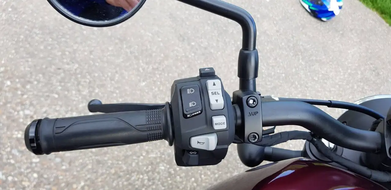 Honda CMX 1100 Rebel – Vista 7
