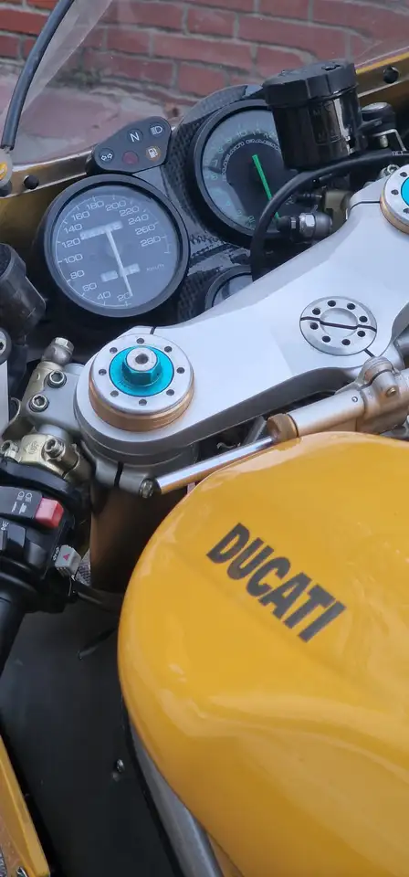 Ducati 998 – Vista 3