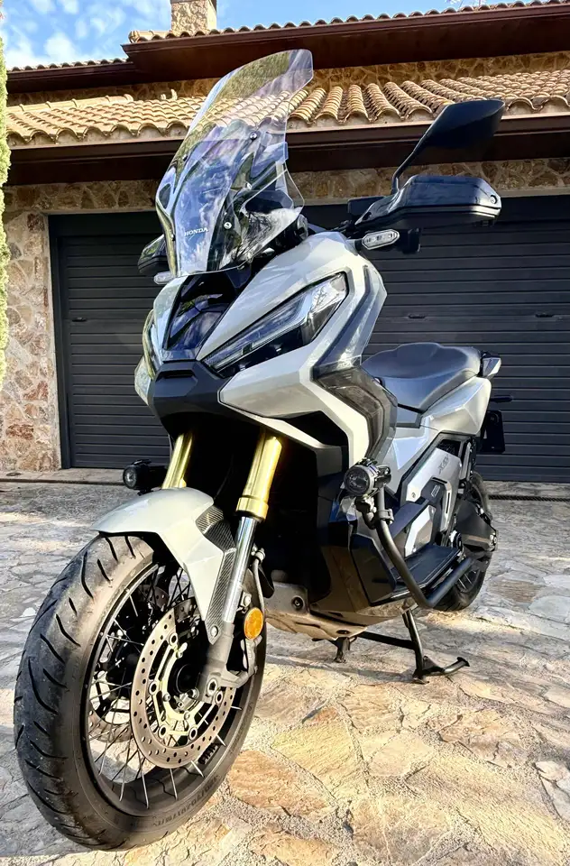 Honda X-ADV - Vista 4