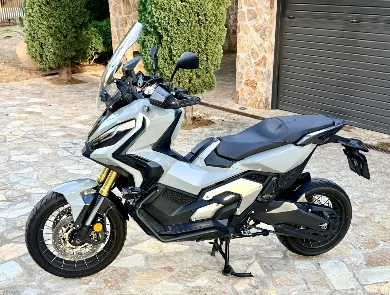 Honda X-ADV - Vista 7