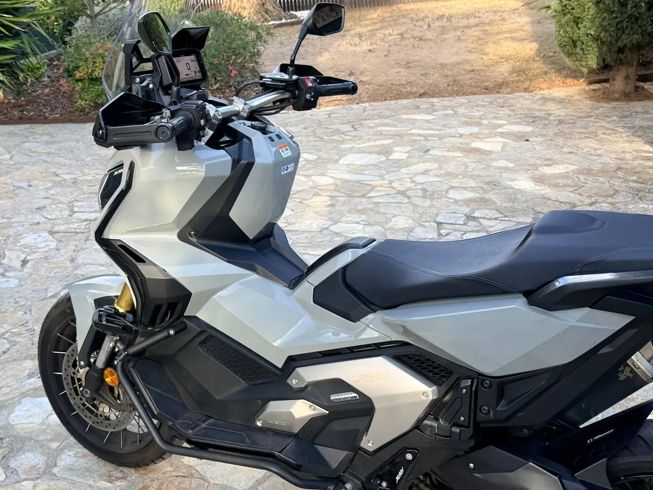 Honda X-ADV - Vista 8