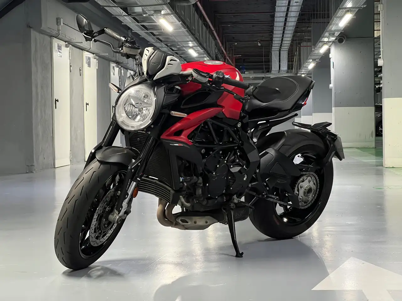 MV Agusta Dragster - Vista 12
