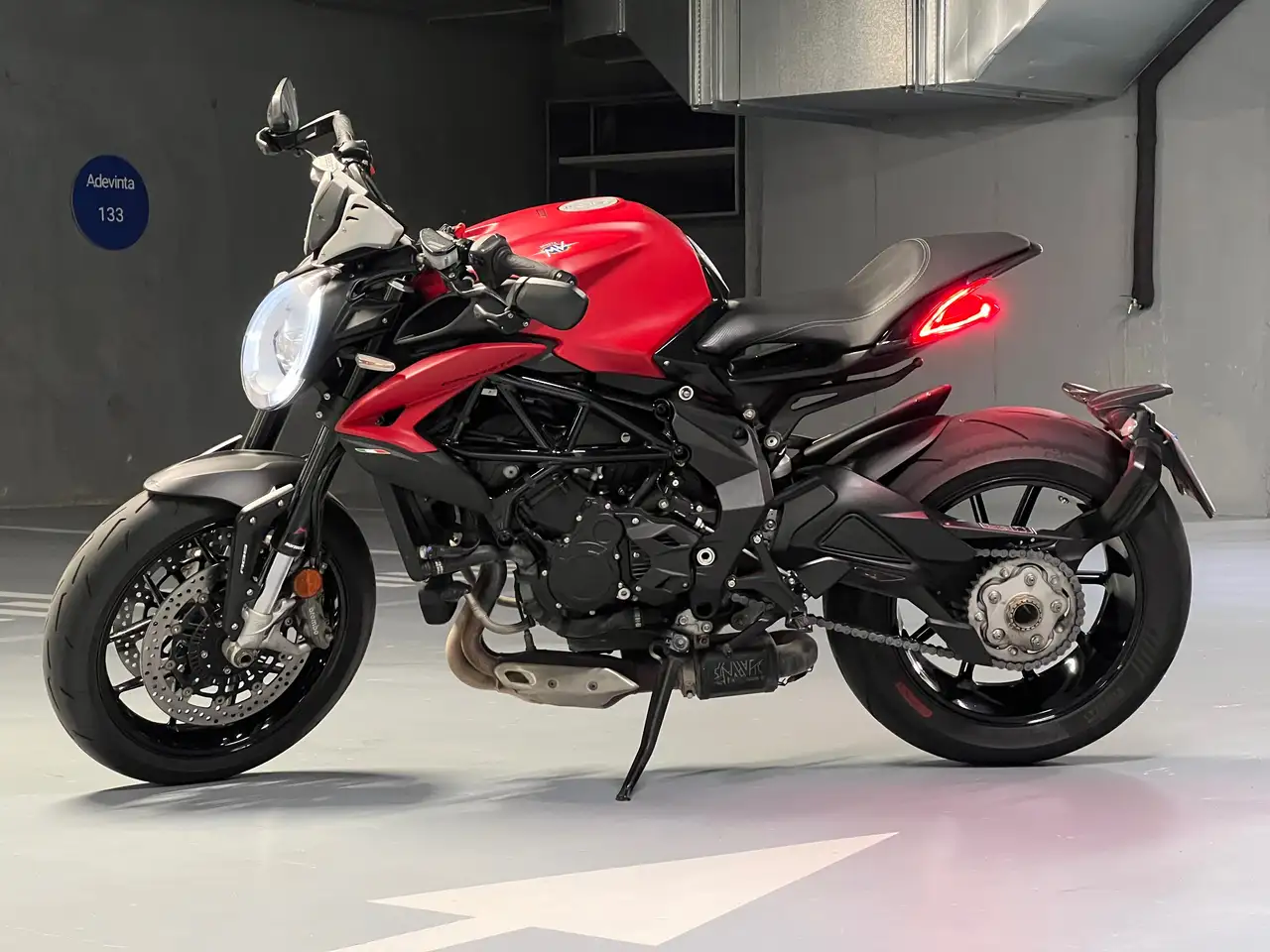 MV Agusta Dragster - Vista 15