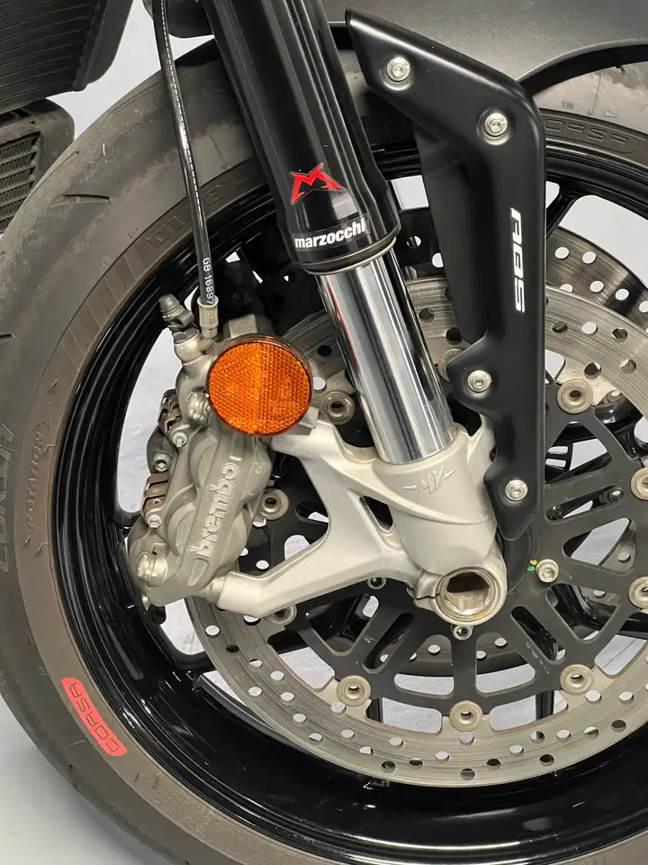 MV Agusta Dragster - Vista 17