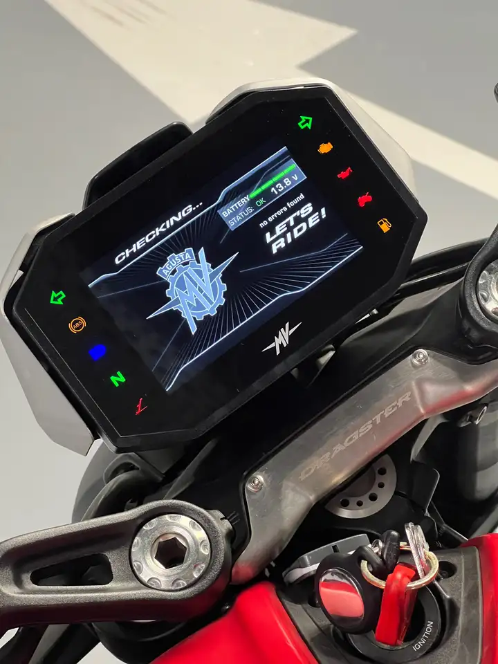 MV Agusta Dragster - Vista 8
