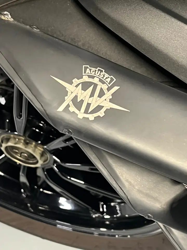 MV Agusta Dragster - Vista 9