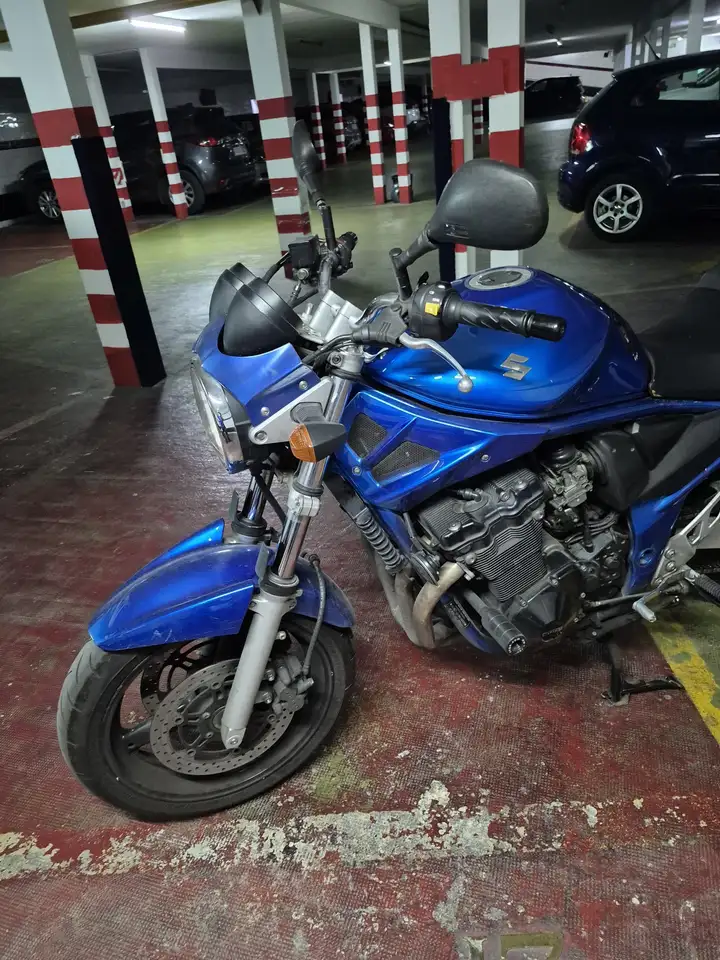 Suzuki Bandit 650 – Vista 5