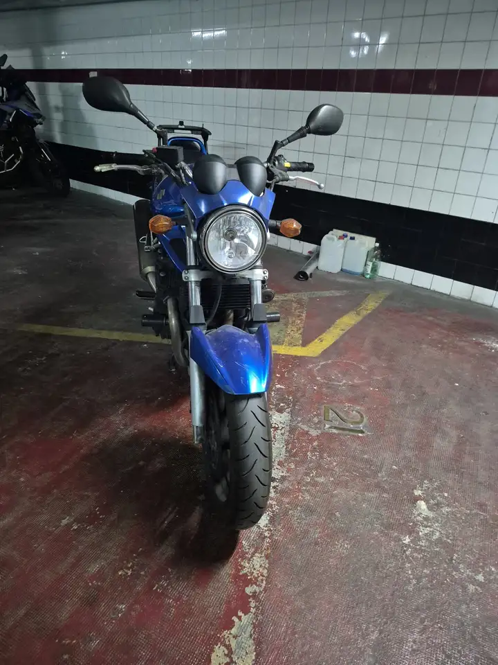 Suzuki Bandit 650 – Vista 7