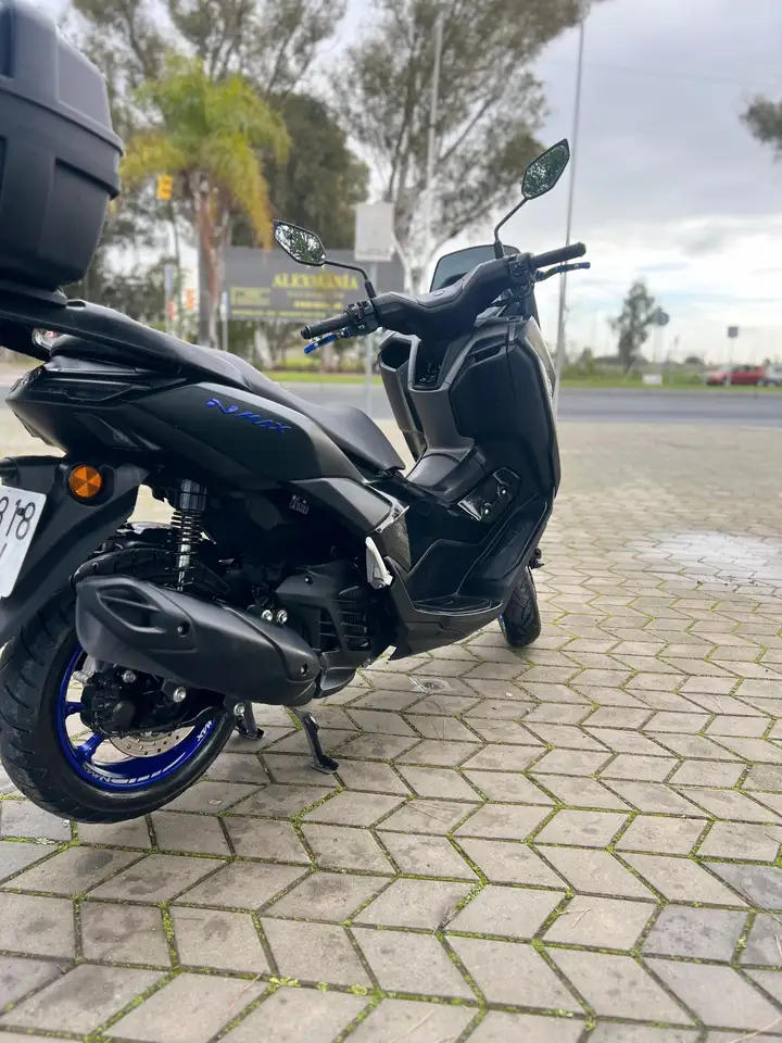 Yamaha NMAX – Vista 6