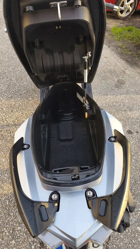 SYM Cruisym 125 – Vista 19